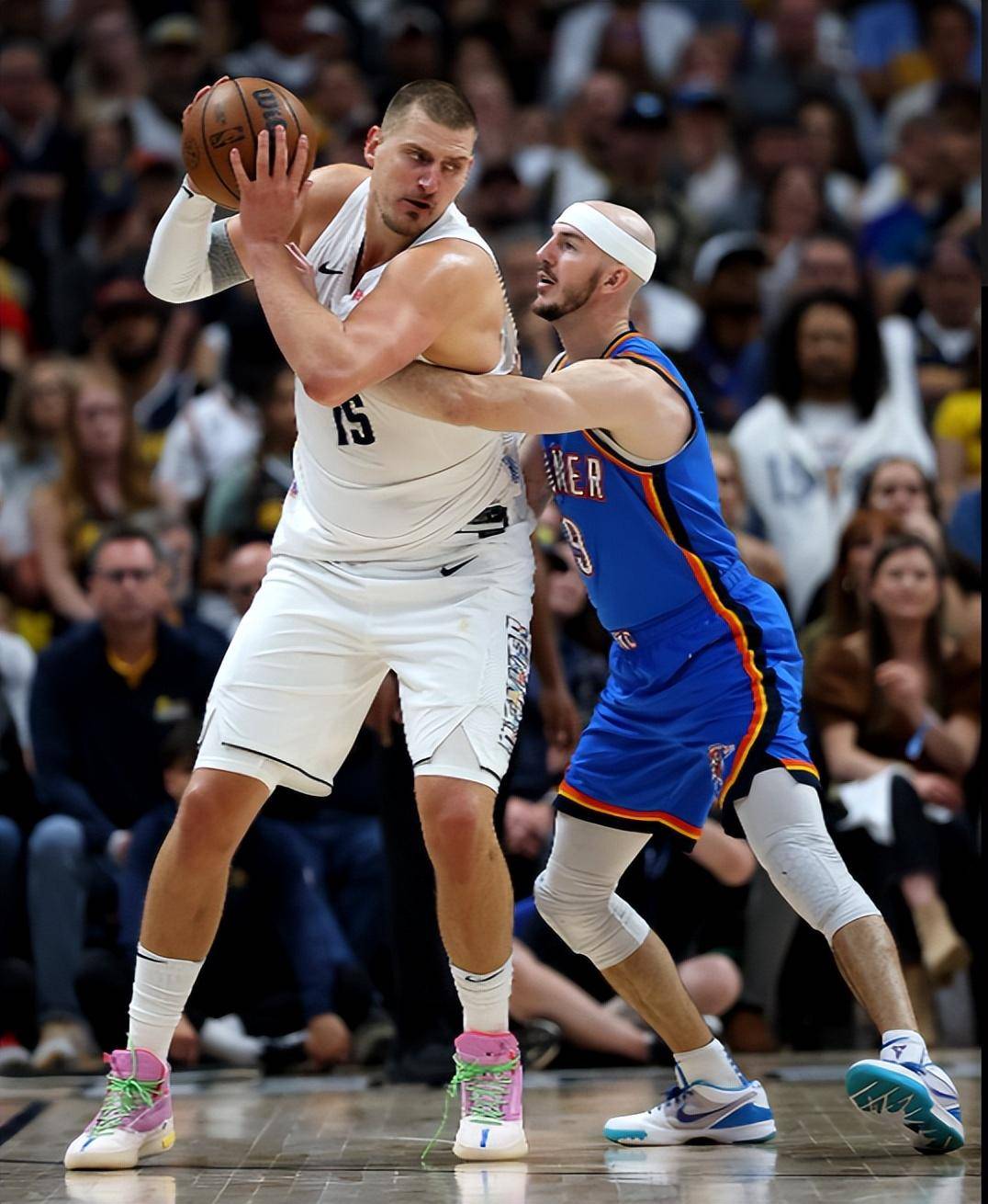 体育中超：上海申花1-0小胜梅州客家