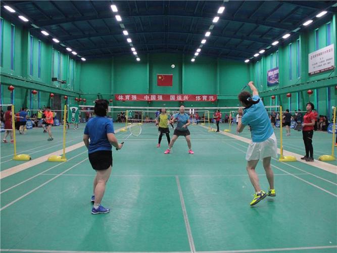 欧联杯狂欢夜：8强对阵出炉 曼联5-2+热刺3-2晋级 罗马3-4被翻盘.