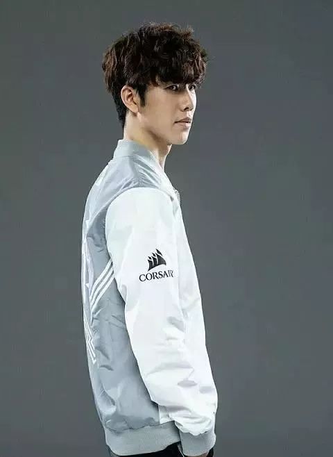 火箭三连败背后！关键时刻胜率不足四成，亿元阵容为何不会打硬仗？